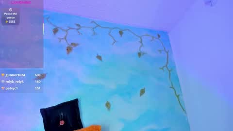 Snapshot of miss_evans_ chatting on 09.23.25 miss_evans_ online show from 09.23.25