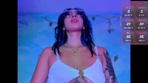 miss_evans_ online show from 04.08.26