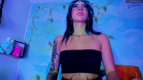 miss_evans_ online show from 04.21.26