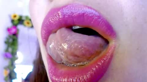 Miss Evoleth online show from 02.13.25