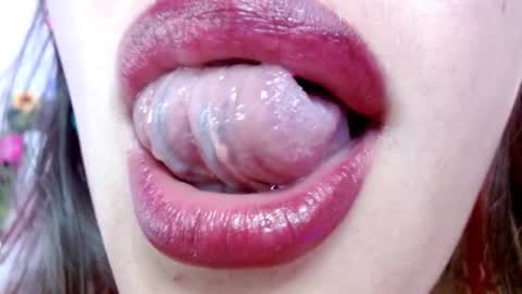 Miss Evoleth online show from 02.20.25