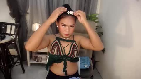 Snapshot of miss_fhakarat chatting on 10.13.25 miss_fhakarat online show from 10.13.25