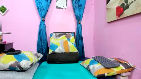 Monica Patricia online show from 03.18.26