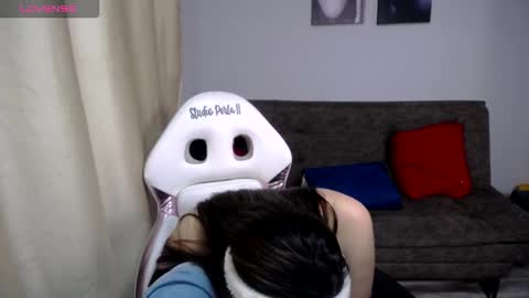 miss_foxxy_ online show from 10.08.25