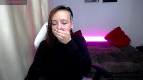 miss_foxxy_ online show from 10.10.25