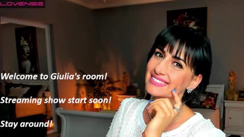 Snapshot of miss_giulia chatting on 03.25.26 Miss Giulia online show from 03.25.26