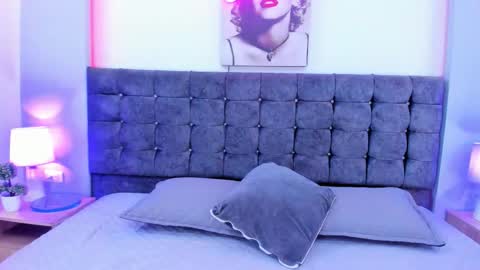 miss_horney online show from 12.22.25