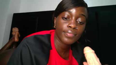 Snapshot of miss_jamilla255 chatting on 10.11.25 SensuElle WHAT I DONT SHOW HERE... YOULL ONLY SEE IN PRIVATE online show from 10.11.25