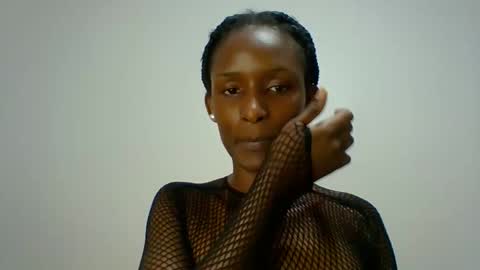 Snapshot of miss_kiki7 chatting on 10.04.25 kiki online show from 10.04.25