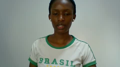 Snapshot of miss_kiki7 chatting on 10.06.25 kiki online show from 10.06.25