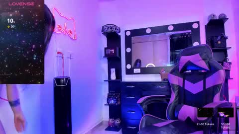 Miss Kittyn online show from 12.15.25