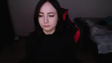 Snapshot of miss_laralynne chatting on 10.31.25 miss_laralynne online show from 10.31.25