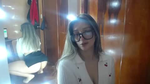 lilieth  online show from 01.11.25