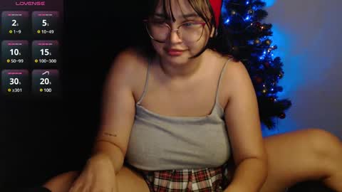 ly independent model online show from 12.22.24