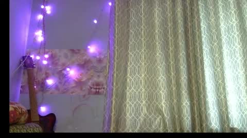 Snapshot of miss_mahi69 chatting on 04.29.26 Mahi online show from 04.29.26