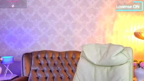 Snapshot of miss_martini chatting on 11.02.25 online show from 11.02.25