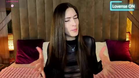 Snapshot of miss_martini chatting on 05.04.26 online show from 05.04.26