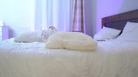 Maya online show from 03.08.25