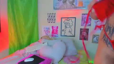 Snapshot of miss_meggaann chatting on 04.05.26 MEGG online show from 04.05.26