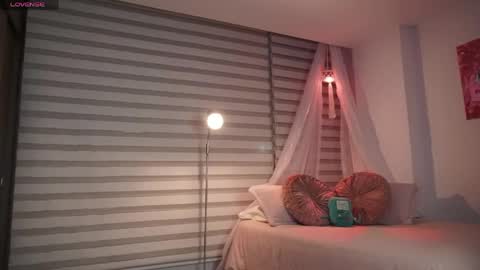 Alejandra online show from 04.07.26