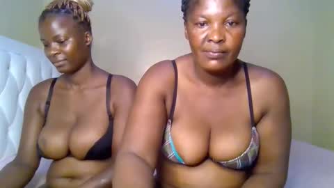 Snapshot of miss_milly1 chatting on 02.08.26 MILLY online show from 02.08.26