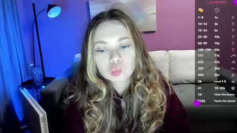 Snapshot of miss_moan69 chatting on 10.30.25 Olly online show from 10.30.25