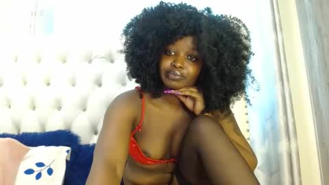 Snapshot of miss_nara chatting on 12.22.24 Eve online show from 12.22.24