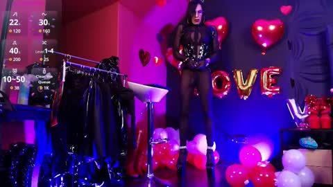 Miss Nicole online show from 02.18.25