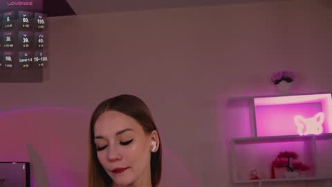 Nicole online show from 01.09.25