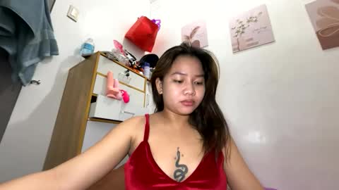 Snapshot of miss_peachyxxx chatting on 05.11.26 Lyn online show from 05.11.26