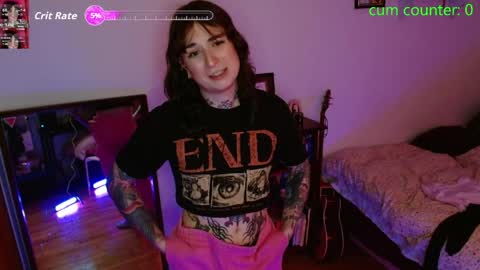 Snapshot of miss_raven_ts chatting on 05.05.26 Raven online show from 05.05.26
