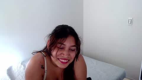 Snapshot of miss_rose1 chatting on 01.06.25 ROS online show from 01.06.25