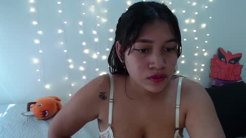 Snapshot of miss_rose1 chatting on 01.23.25 ROS online show from 01.23.25