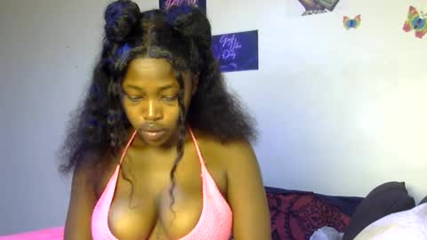 Snapshot of miss_sexyyy chatting on 10.16.25 miss_sexyyy online show from 10.16.25