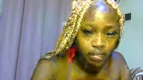 Snapshot of miss_sexyyy chatting on 10.29.25 miss_sexyyy online show from 10.29.25