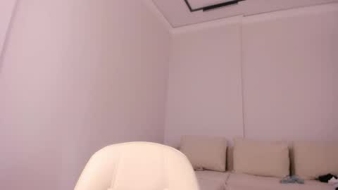 Miss shine  online show from 09.15.25