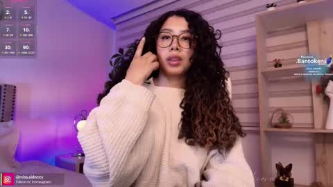 Amy Olivera online show from 09.12.25