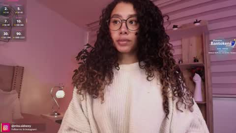 Amy Olivera online show from 10.20.25