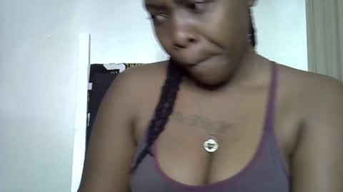 Snapshot of miss_sinphoria chatting on 11.13.25 Miss online show from 11.13.25