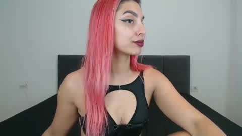 Miss Soniaa online show from 03.10.25