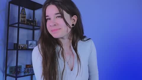 Spider girl Help me reach 10 likes online show from 01.21.25