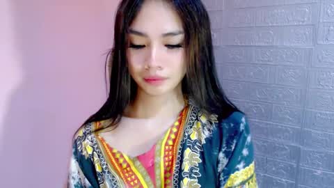 Snapshot of miss_sweety_17 chatting on 01.10.25 Jean Marie online show from 01.10.25