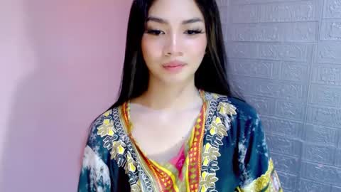 Snapshot of miss_sweety_17 chatting on 01.11.25 Jean Marie online show from 01.11.25