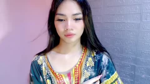 Snapshot of miss_sweety_17 chatting on 01.12.25 Jean Marie online show from 01.12.25