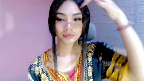 Snapshot of miss_sweety_17 chatting on 01.13.25 Jean Marie online show from 01.13.25