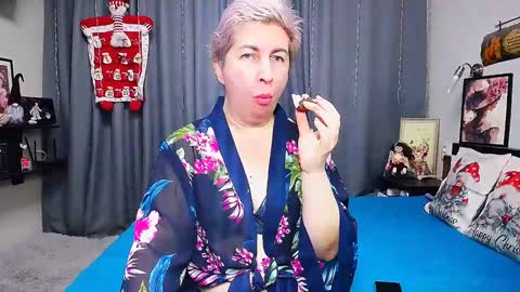 miss_tasha_kom online show from 12.25.24