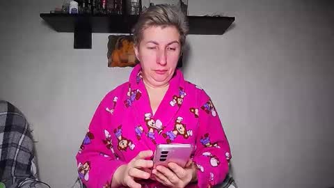 Snapshot of miss_tasha_kom chatting on 10.01.25 miss_tasha_kom online show from 10.01.25