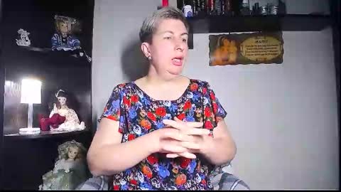 Snapshot of miss_tasha_kom chatting on 10.24.25 miss_tasha_kom online show from 10.24.25