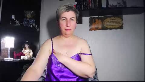 Snapshot of miss_tasha_kom chatting on 11.13.25 miss_tasha_kom online show from 11.13.25