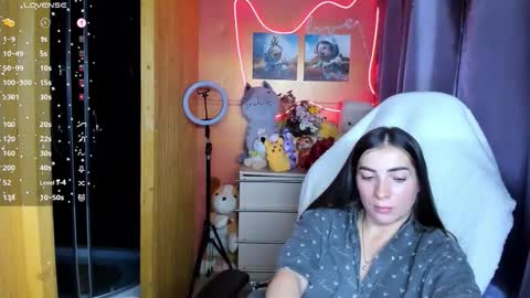 Snapshot of miss_tasy chatting on 09.26.25 Melanie January 15th is my birthday there will be an interesting show online show from 09.26.25